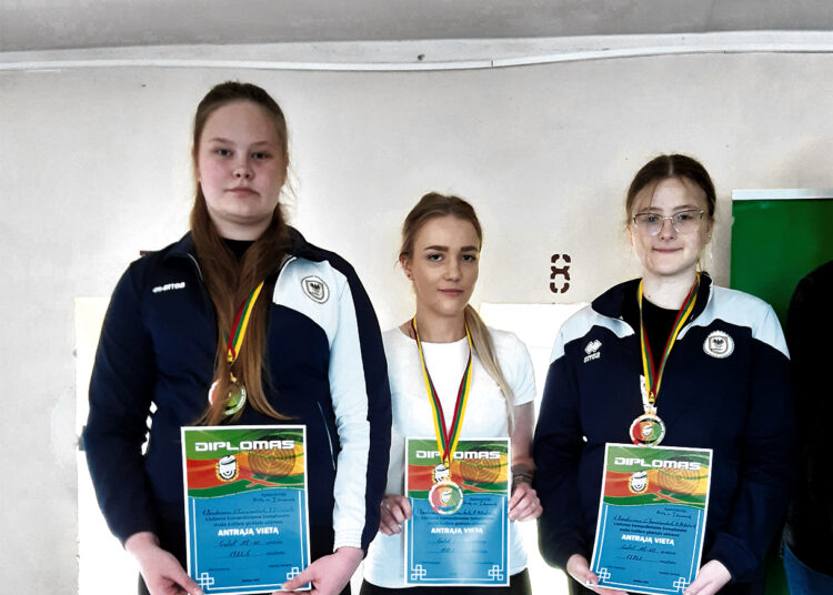 Šaulės iškovojo Lietuvos čempionato sidabrą