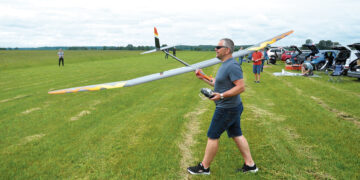 Aerodoromą užėmė aviamodelių sporto mėgėjai