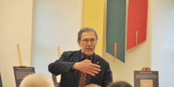 Europarlamentaras pristatė tremtinių laiškų parodą