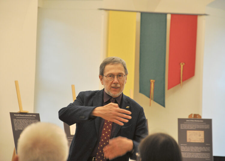 Europarlamentaras pristatė tremtinių laiškų parodą