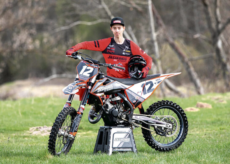 Klubo jubiliejų atšventė motokroso varžybomis ir koncertu