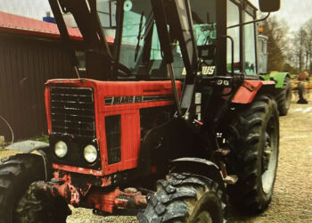 Traktorių į kiemą sugrąžino viešumas?