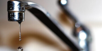 Vamzdynai yra, o vandens – ne