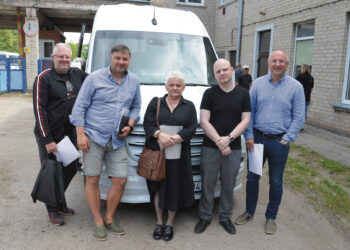 Kur važiuos keleivinės