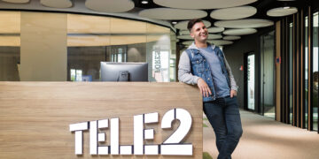 Darbas „Tele2“ salone padėjo tvirtus karjeros pamatus: Tadas ne tik užaugo įmonės viduje, bet ir prisidėjo prie naujovių