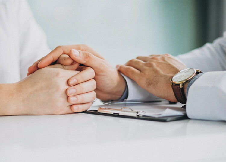 Psichologė atvirai apie didžiausią onkologinių pacientų daromą klaidą: nestokite prieš ligą vieni