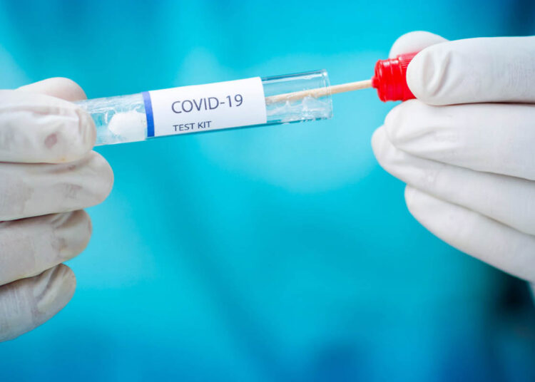 Medikai junta didėjantį covidinių pacientų srautą