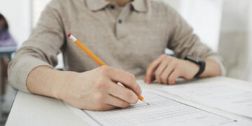 Šimtukų už egzaminus kol kas nėra