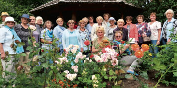 Ten, kur žydi gėlės