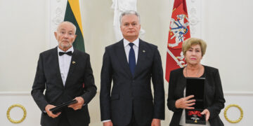 Mantui Kvedaravičiui – valstybės apdovanojimas