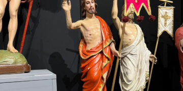 Parodoje – Prisikėlusio Kristaus skulptūrėlės