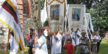 Apkaltino bažnyčios turto išgrobstymu