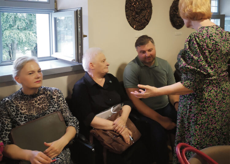 „Valstietiškas“ spaudimas dėl vilkikų