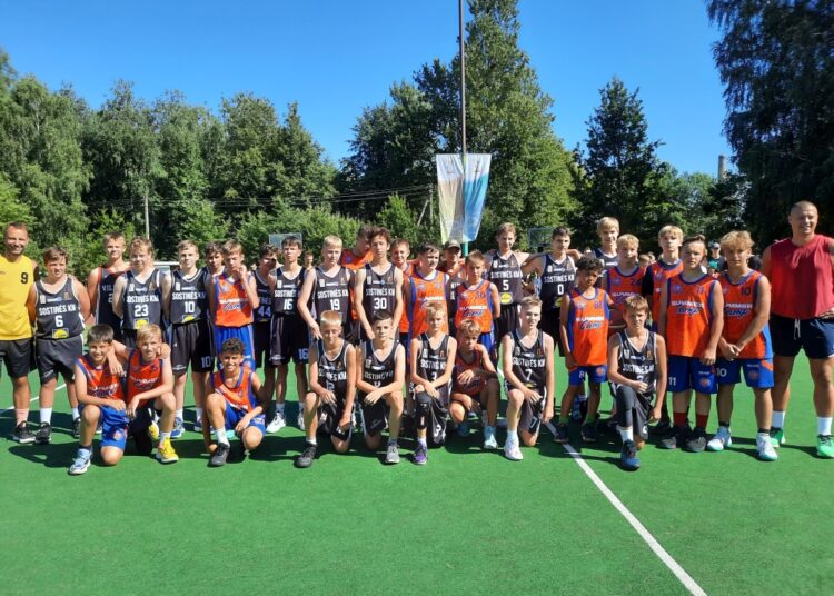 Jubiliejinis 30-asis gatvės krepšinio turnyras Vabalninke