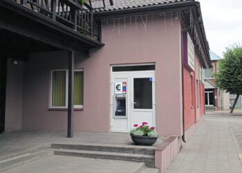 Vabalninke pagaliau  pastatytas bankomatas