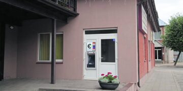 Vabalninke pagaliau  pastatytas bankomatas