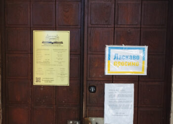 Policija tirs, kas plėšo ukrainietiškus užrašus