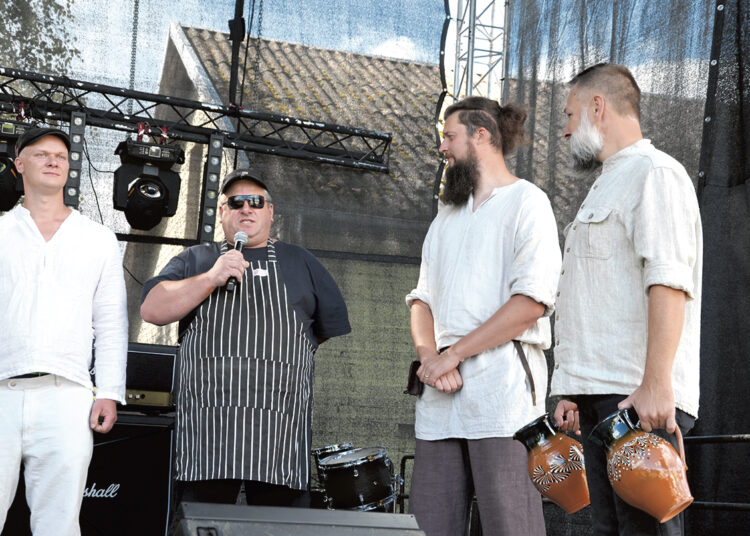 Nudundėjo Dundulio koštuvės