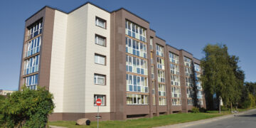 Teisių į velionės testamentą atsisakė