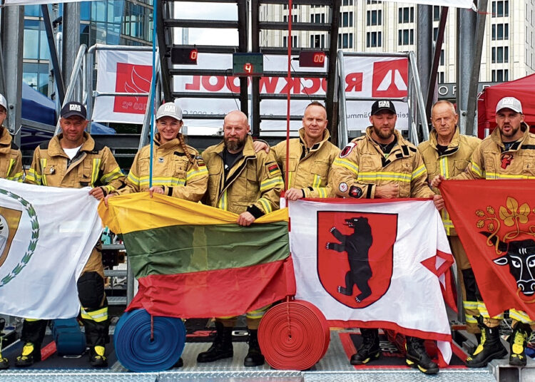 Biržiečiai ugniagesiai žibėjo varžybose Berlyne