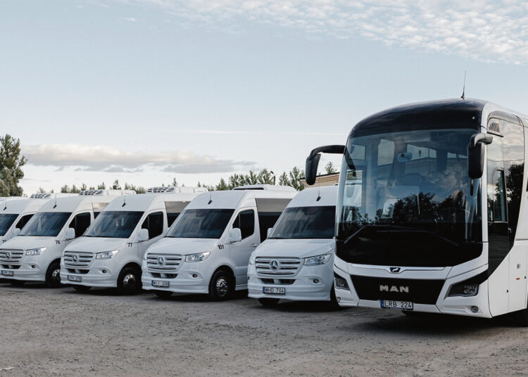 Kad suspėtų į autobusą, turi išsiprašyti iš pamokų