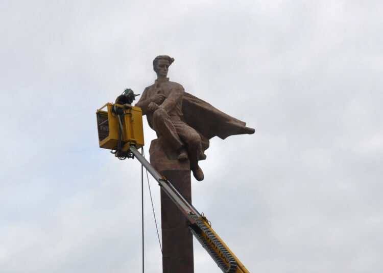 Didysis aukštojo paminklo prausimas