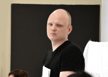 Kas skriaudžia autobusų parko direktorių?