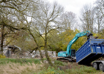 Griaunami bešeimininkiai pastatai