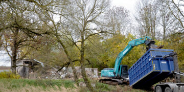 Griaunami bešeimininkiai pastatai