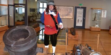 Sugrįžtuvės: pristatyta Radvilų arsenalo patranka