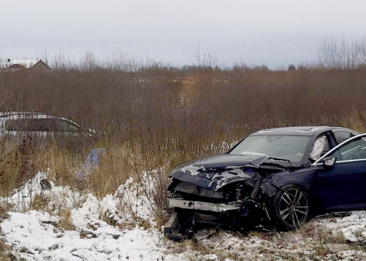Po avarijos prireikė medikų pagalbos