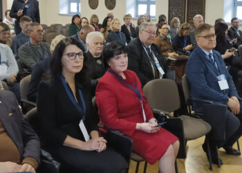 Biržų verslo forumas – nuo makroekonomikos iki Dievo žodžio