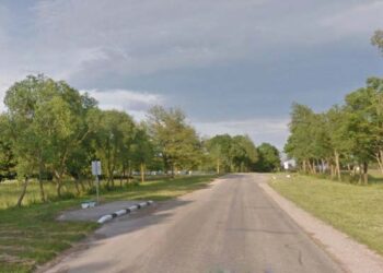 Nesulaukia pažadėtų autobusų stotelių