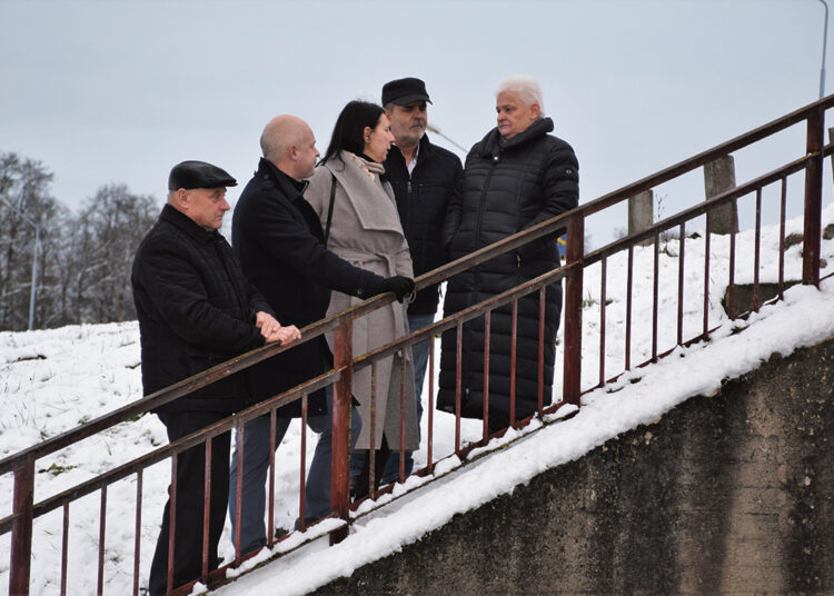 Aplinkos ministras įsitikino, kad Širvėnos ežero užtvanka – unikalus statinys