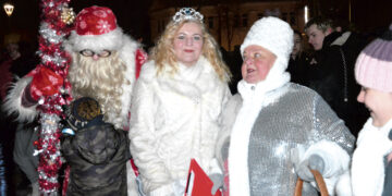 Miesto kalėdinė eglė – su užuomina į Niujorką