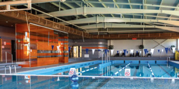 Pasvaliečiai kviečia atvykti į baseiną