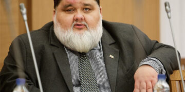 Bandau apginti Skvernelį