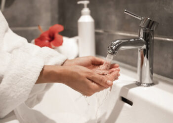 Už vandenį ir nuotekas mokėsime brangiau