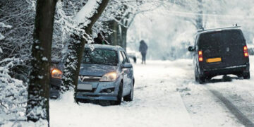 Šaltukas automobilius tikrina nuosaikiai