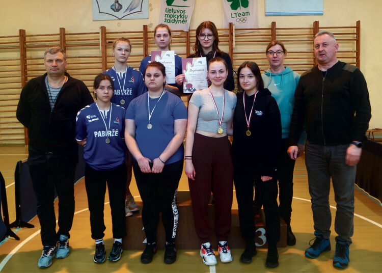 Įvyko mokyklų stalo teniso varžybos