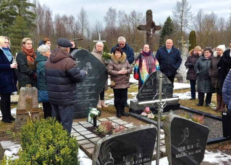 Vabalninkiečiai aplankė istorines vietas