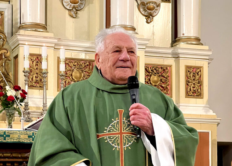 Monsinjorui Povilui Miškiniui – 90