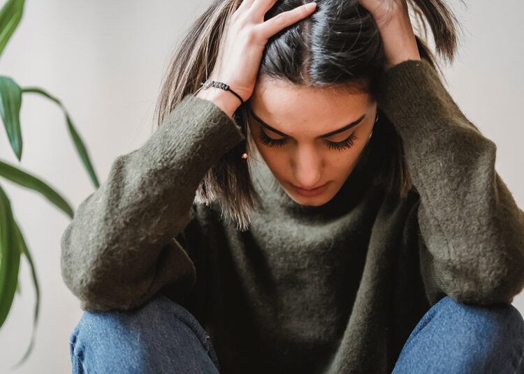 Kokie ženklai išduoda seksualinę prievartą ir kur kreiptis pagalbos?