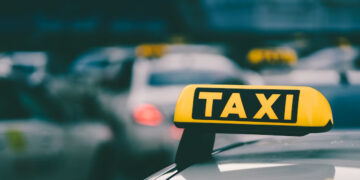 Taksi vairuotojas keleivius vežė neblaivus