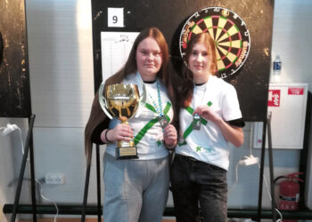 Tapo Lietuvos mokyklų smiginio vicečempionėmis