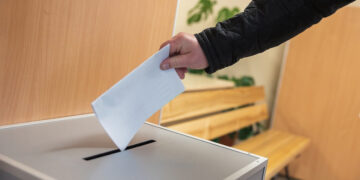 Kas valdys kaimyninius rajonus?