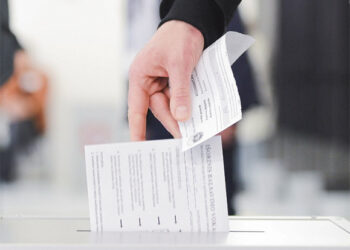 Du neįgalieji nepasinaudojo teise balsuoti