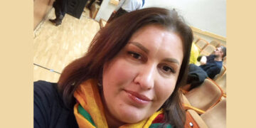 Dažytis ir šukuotis darbo metu – užkrečiami politikų įpročiai