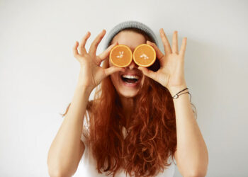 Norintiems pasijausti laimingesniems kartais tereikia vitamino C