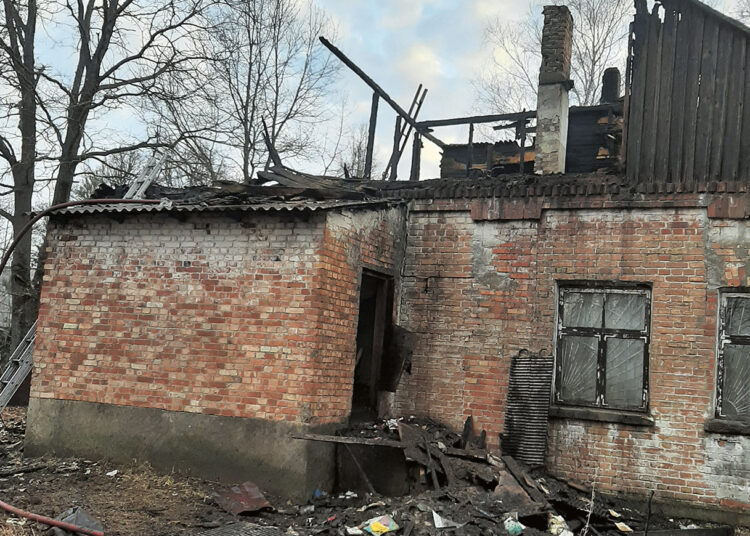 Padegė aukcionui paruoštą kultūros namų pastatą